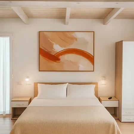 Aparthotel Antares 4*