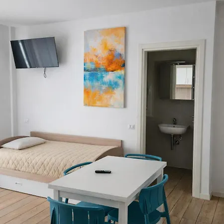 Antares Aparthotel