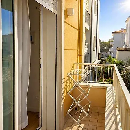 Antares Appart hôtel 4*