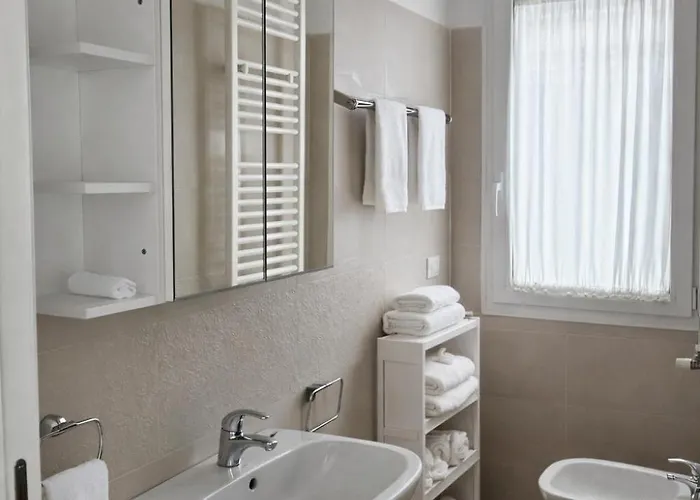 Apart-hotel Antares 4*