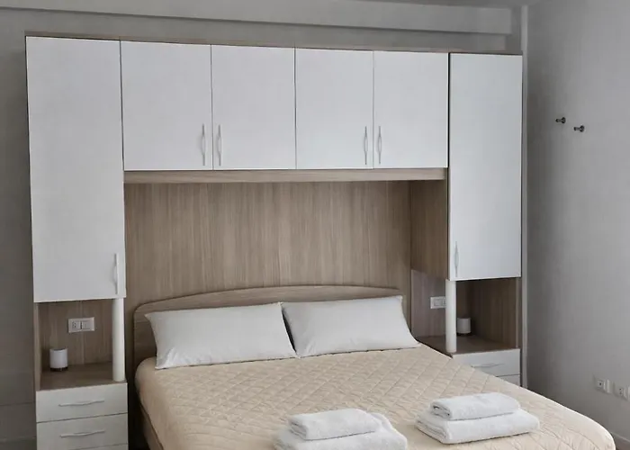 Apart-hotel Antares 4*
